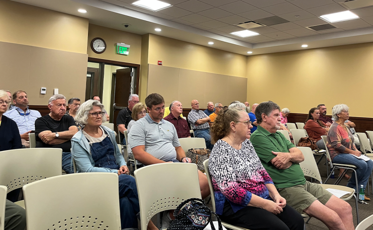 A large group of residents attend Monday’s millage rate hearing at Habersham County Courthouse. MATTHEW OSBORNE/Staff