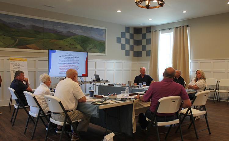 Clarkesville City Council meets for annual retreat at Mary Street Community House Thursday. Brian Wellmeier/Staff