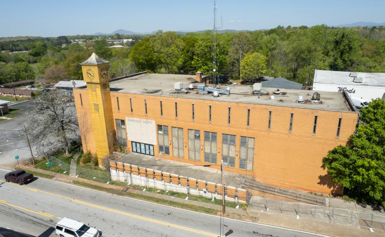 Fencing surrounds the old Habersham County Courthouse as it awaits demolition. During demolition, detours leading drivers around the area are possible, with added traffic throughout the City of Clarkesville. ZACH TAYLOR/Staff