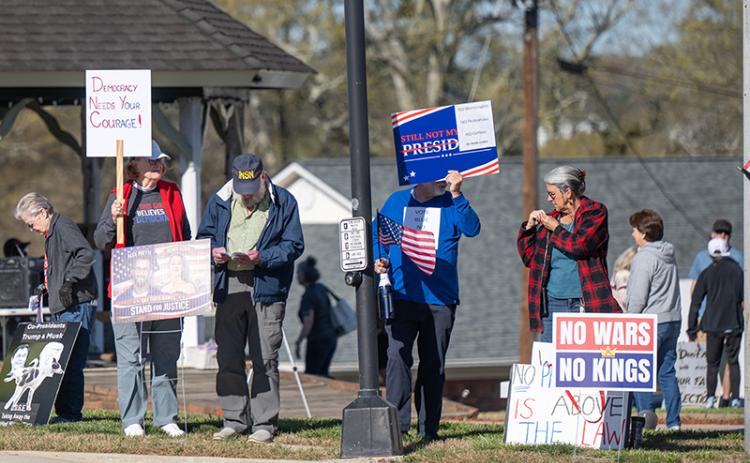 More than 200 people showed up to the No Kings protest in Habersham on Saturday. ZACH TAYLOR/Staff