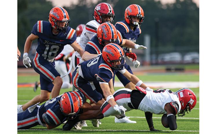  Habersham Central defense in action during the football game between Stephens County and Habersham Central at Raider Stadium on Friday, Aug. 28. (Landen Todd/Staff)