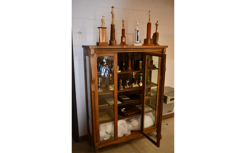 Many of the old elementary school’s trophies are still inside the building. MATTHEW OSBORNE/Staff 