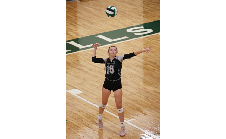 Tallulah Falls’ Ashlyn Yaskiewicz and the Lady Indians won one of three matches Tuesday. AUSTIN POFFENBERGER/Special