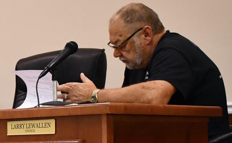 Baldwin City Councilman Larry Lewallen unexpectedly resigned as Monday’s council meeting. JULIANNE AKERS/Staff