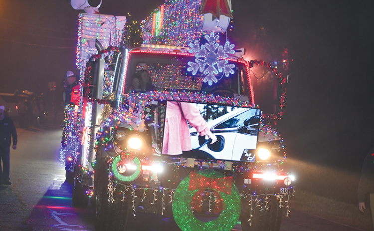 Habersham EMC's float was well lit at last year's parade in Baldwin.